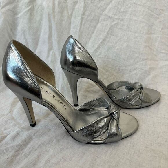 Marc Fisher Women's Surelle Leather Bow Silver Stiletto Heels Sandals 7 - Picture 2 of 10